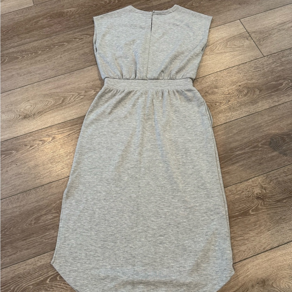 Lou & Grey Scuba-soft Midi dress, Light Gray, Size Small - Picture 3 of 5